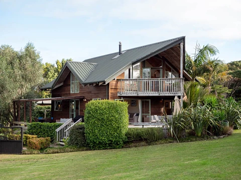 Kerikeri 3房  Lifestyle Living At Its Best – Plus An Income