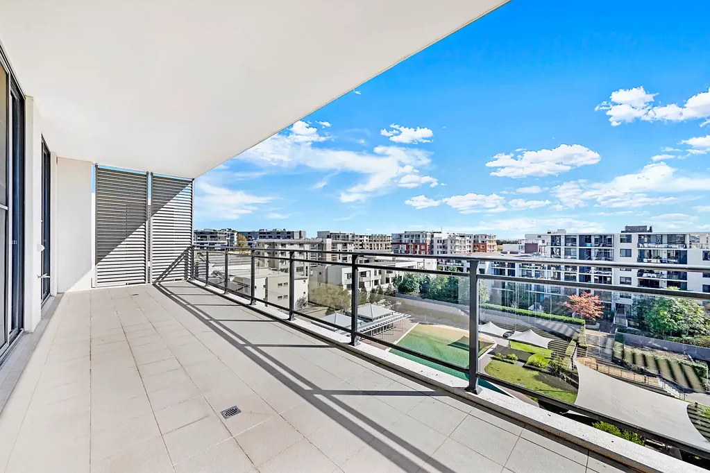 Top Floor with Pool Views | Study Nook | Floorboards