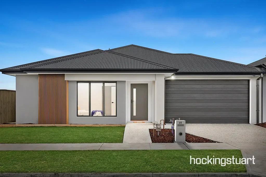 61 Batehaven Crescent, Donnybrook, VIC 3064