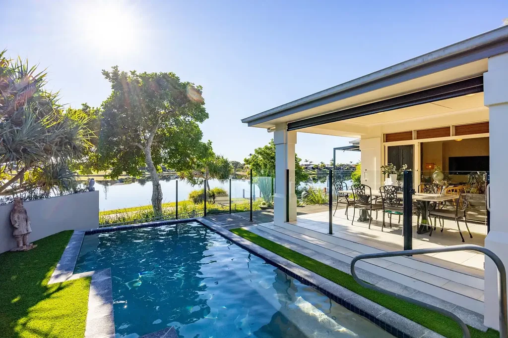 Parrearra 4房  RARE TRUE NORTH WATERFRONT HOME IN LANDMARK POSITION