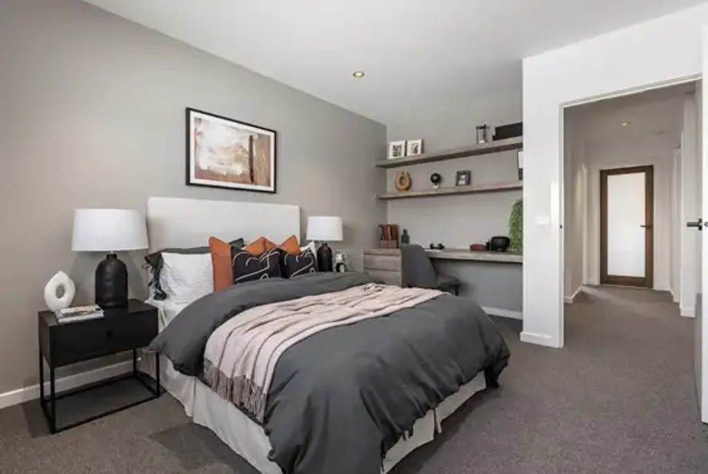 Dingley Village 4房 与屡获殊荣的八届 HIA 获奖建筑商合作，打造您的理想家园！ Craft your perfect home with a proven eight-time HIA award-winning builder!