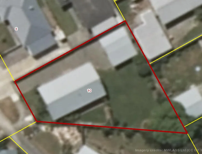 10 Suzanne Grove, Kelvin Grove, Palmerston North City, 2 રૂમ, 1 બાથરૂમ