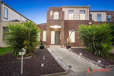 Epping 4Moenga Modern Family Home in Epping