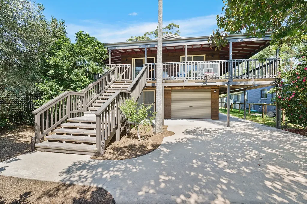 Lake Conjola 4Kwarto Coastal Character Meets Lakeside Living