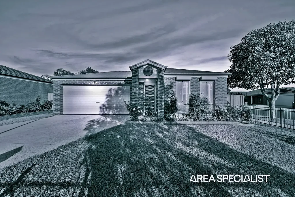 2 Bailey Boulevard, Koo Wee Rup, VIC 3981