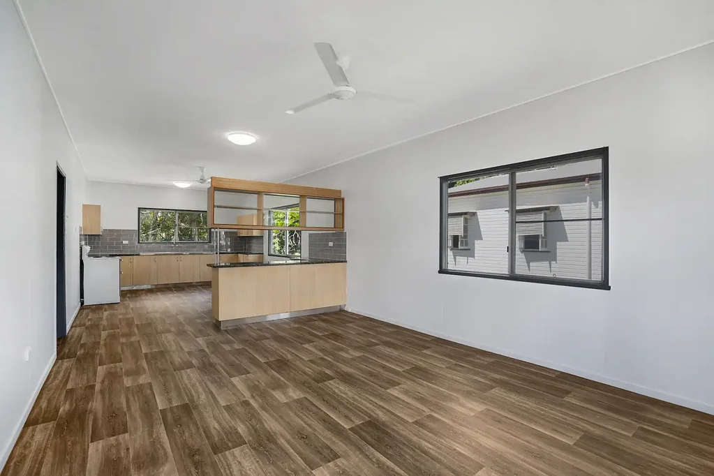 Spacious 3 Bedroom Home In Prime Location