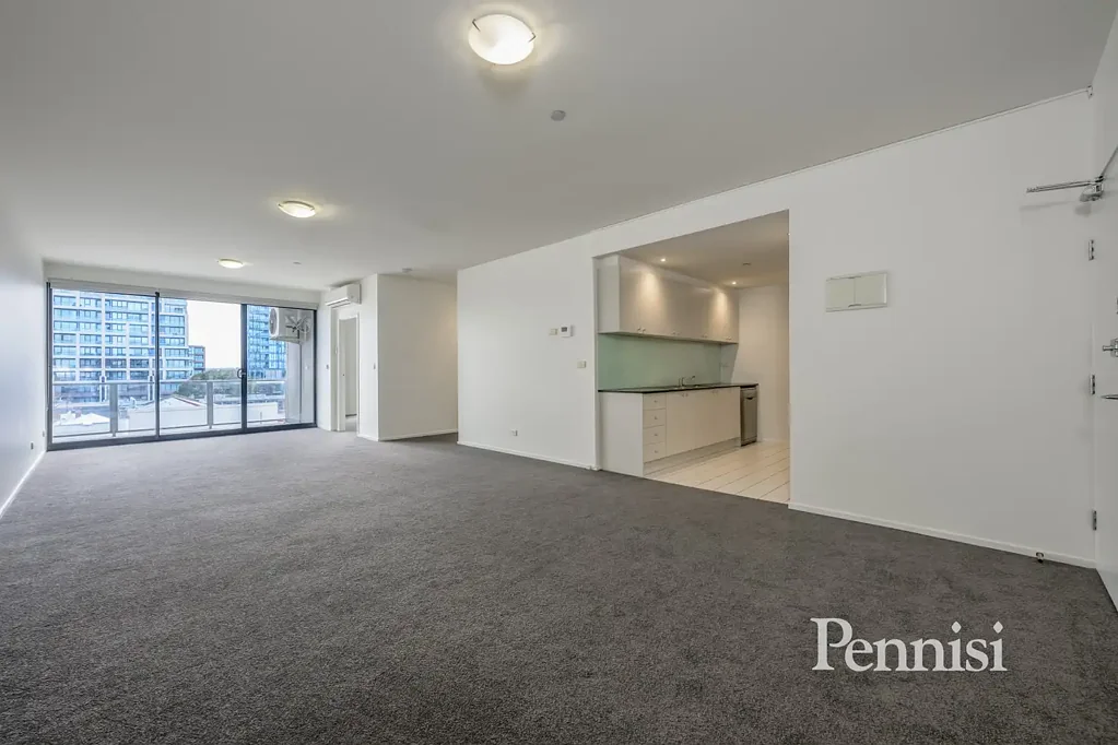 FOR LEASE BY PENNISI