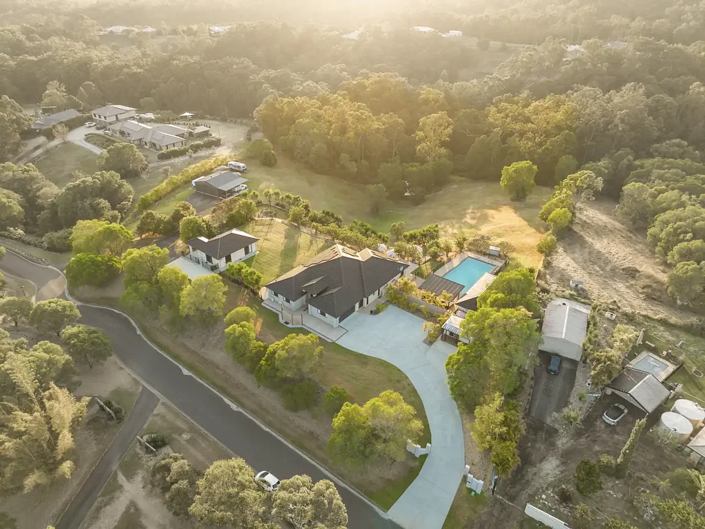 Cashmere 6房  私人地块静居，带客房和娱乐者的风格  Private Acreage Retreat with Guest House and an Entertainer's Touch