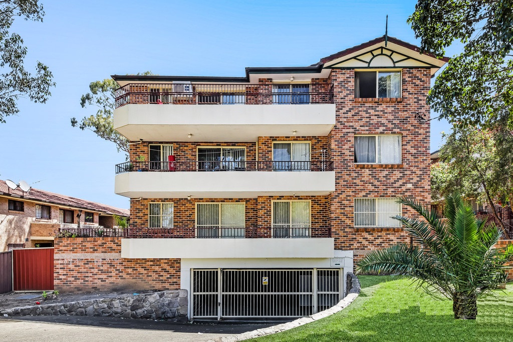 UNIT 13 122-126 MEREDITH ST, BANKSTOWN NSW 2200, 0 chambres, 0 salles de bain, Unit