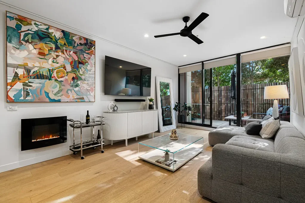 212/320 Plummer Street, Port Melbourne, VIC 3207