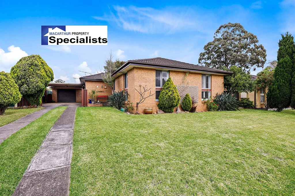 18 Mentha Place, Macquarie Fields, NSW 2564