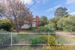 30 HUTCHINS AVE, Dubbo