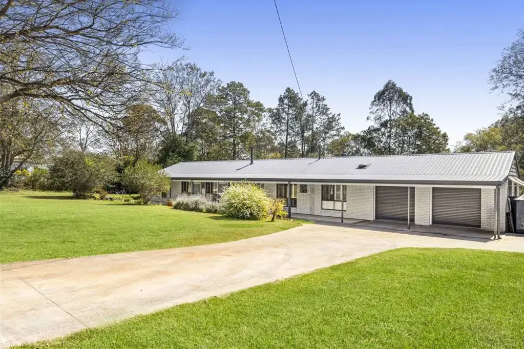 10532 New England Highway, Highfields, QLD 4352