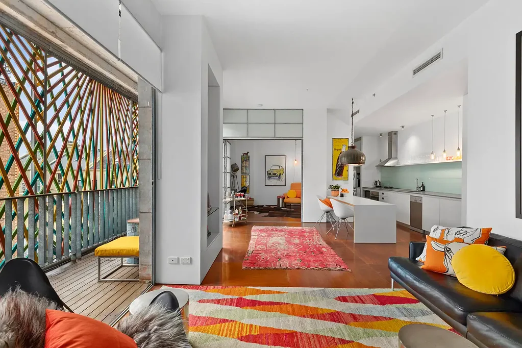 Potts Point 2 Bedroom Architecturally Designed Apartment with Leafy Outlook & Artistic Touch