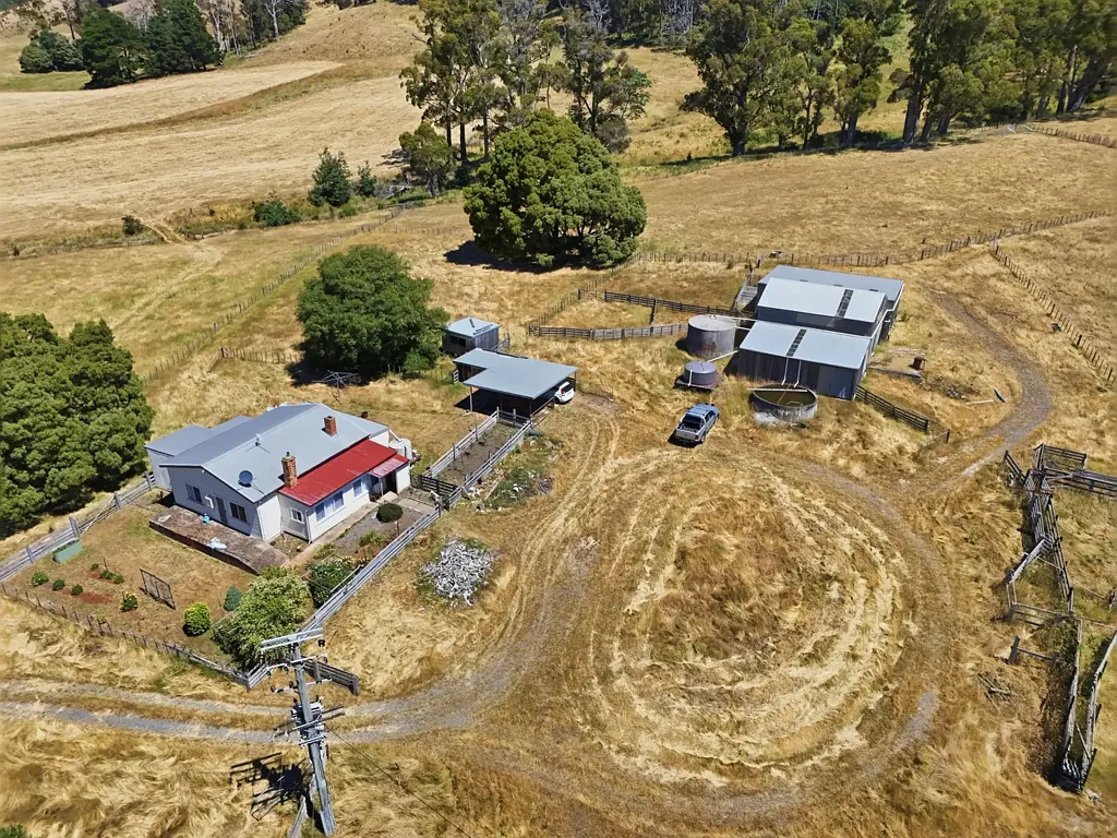 Lilydale 3 Bedroom A Quiet Stretch of Country with Plenty of Potential