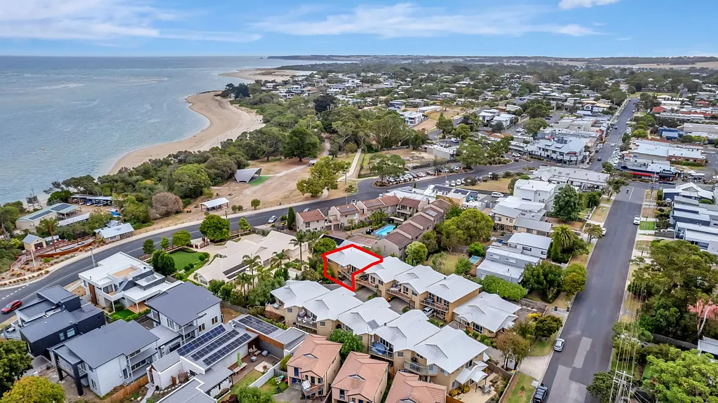 Inverloch 4Phòng ngủ Spacious Coastal Townhouse – Ideal Investment or Holiday Retreat