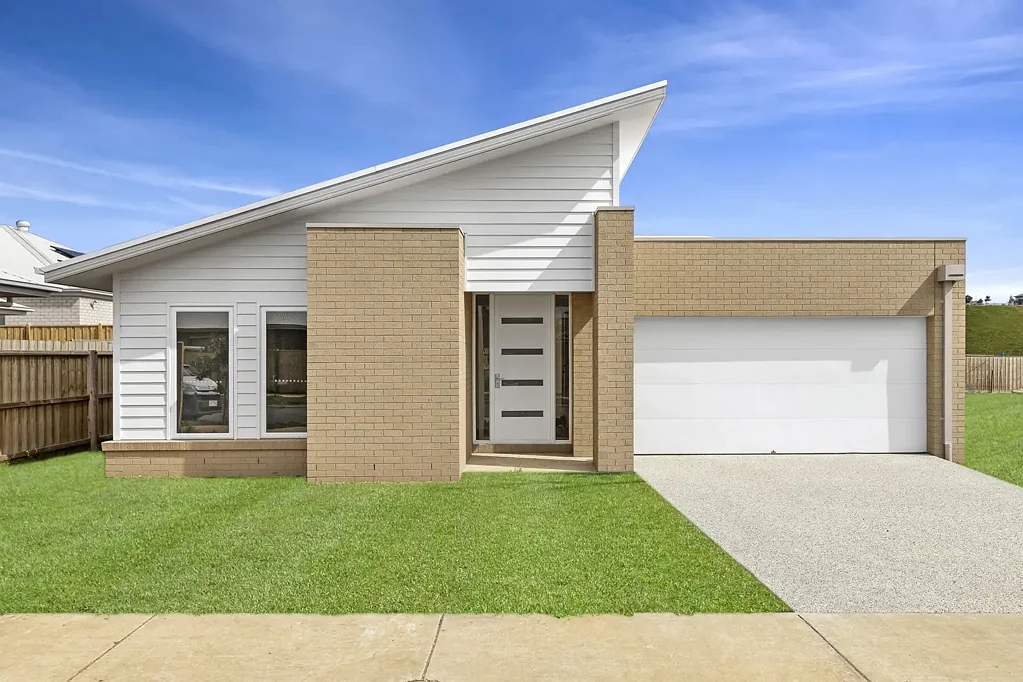 Near New Contemporary Home!