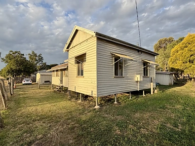 3 Main Street, Cloyna, QLD 4605, 3 slaapkamers, 1 badkamers, House