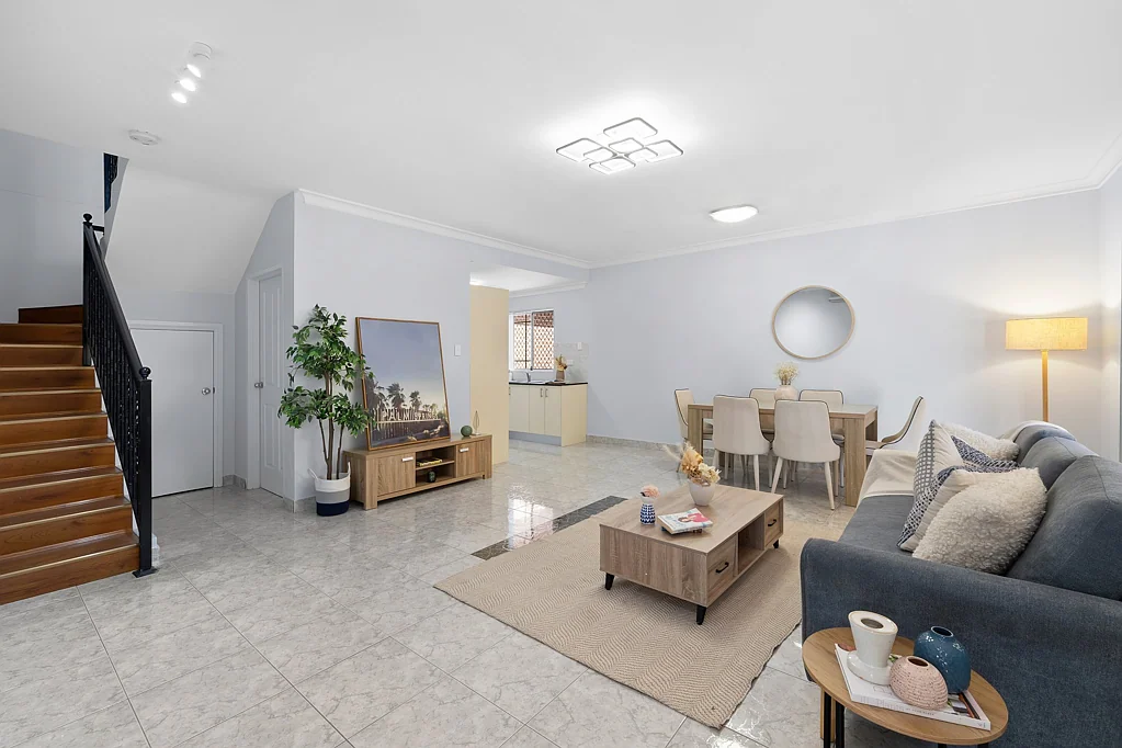 2/40 Roberts Road, Greenacre, NSW 2190