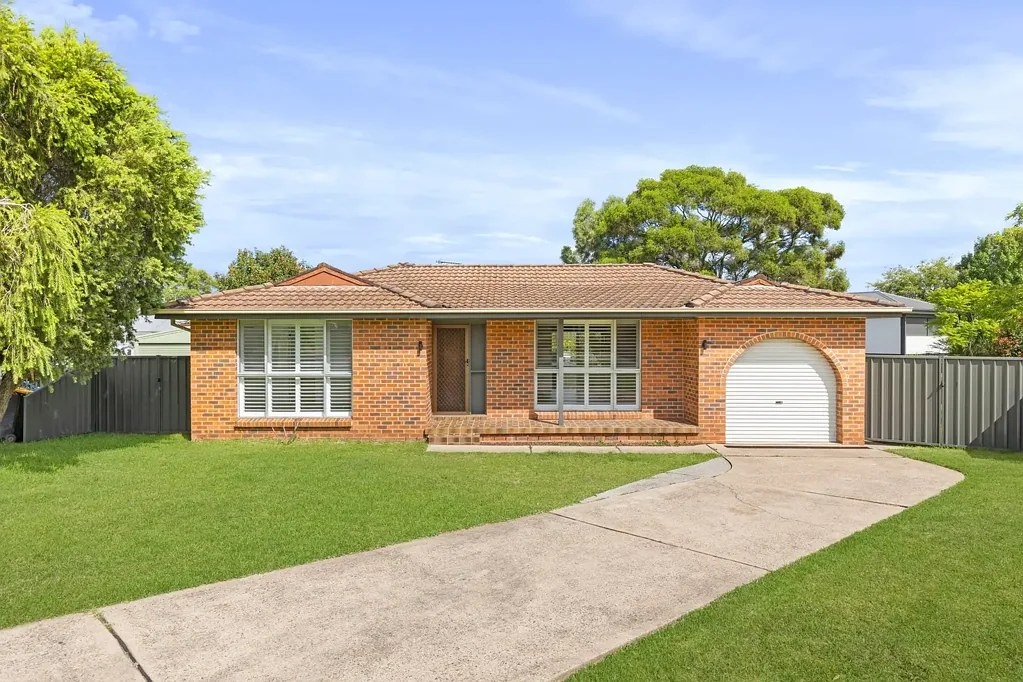 South Penrith 3房 宽敞716m²地块 死胡同安静位置 全新现代浴室 靠近学校购物 交通便利 家庭娱乐空间 Book your Inspection