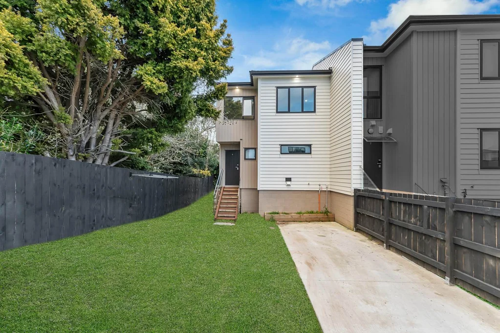 Manurewa 2कमरा Stylish Modern Home in Prime Location