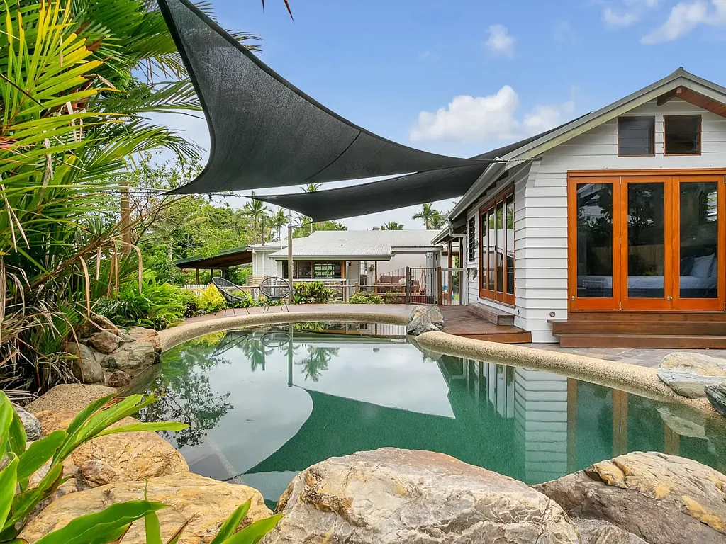 Edge Hill 4房  Tropical Luxury Meets Timeless Character in the Heart of Edge Hill