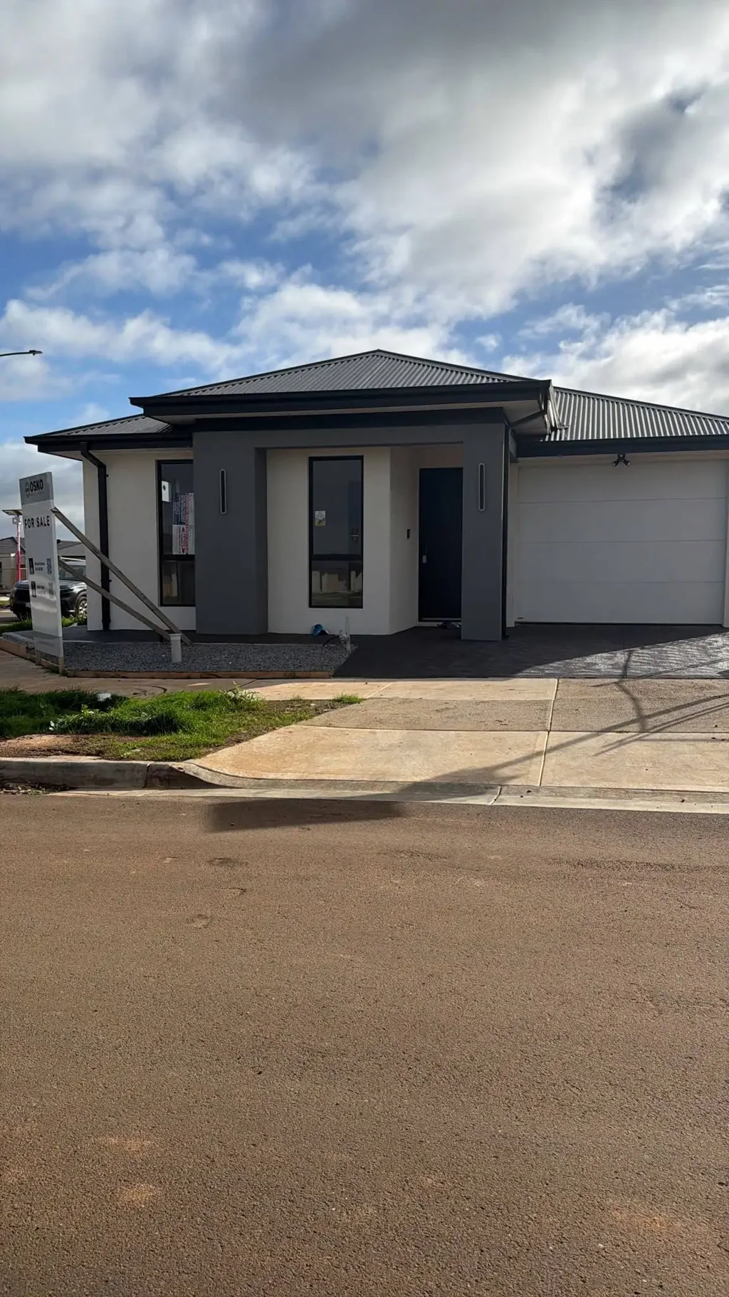 1 Thyme Crescent, Fraser Rise, VIC 3336