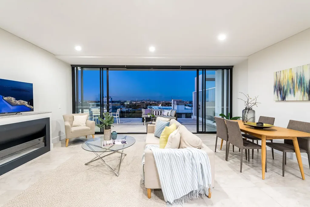 Luxurious penthouse with sweeping views