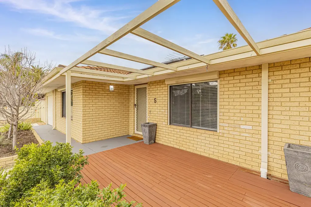 Joondalup 3房  Large block on a quiet street in the Candlewood pocket of Joondalup R20/R60