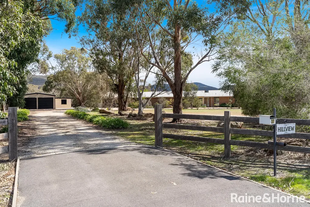 Riddells Creek 4બેડરૂમ Country Scale with Stunning Macedon Ranges Views