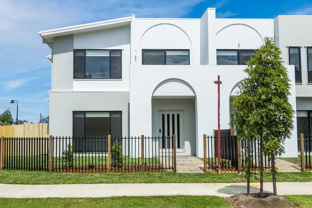 Near New 4-Bedroom Terrace