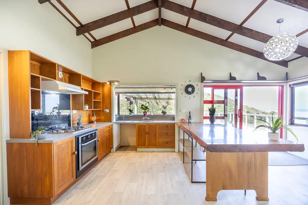 Te Kopuru 4 Bedroom Standout Coastal Location