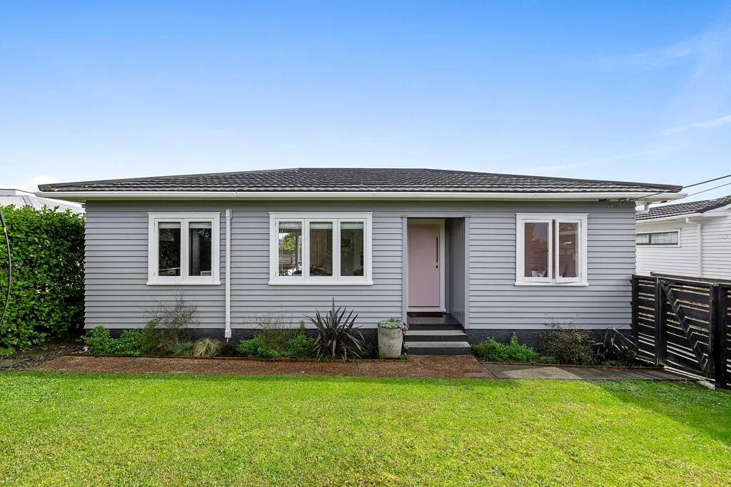 Tidy 2 bedrooms, Northcote