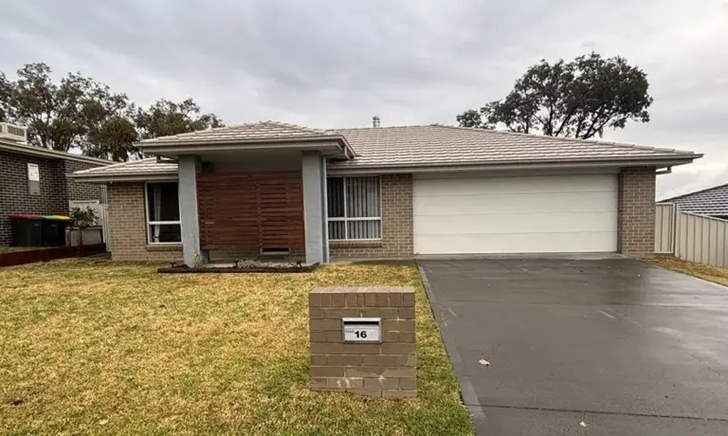 16 Borrowdale Close, Tamworth, NSW 2340