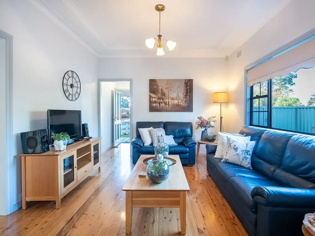 39 Macquarie Road, Ingleburn, NSW 2565
