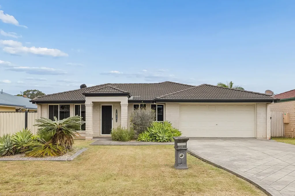 Bracken Ridge 4房 便捷地段的拎包入住家庭住宅 Move-In Ready Family Home in a Convenient Location