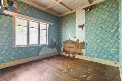犯罪案底+淹水，奥克兰问题住宅勇闯拍卖场，成交价超预期
