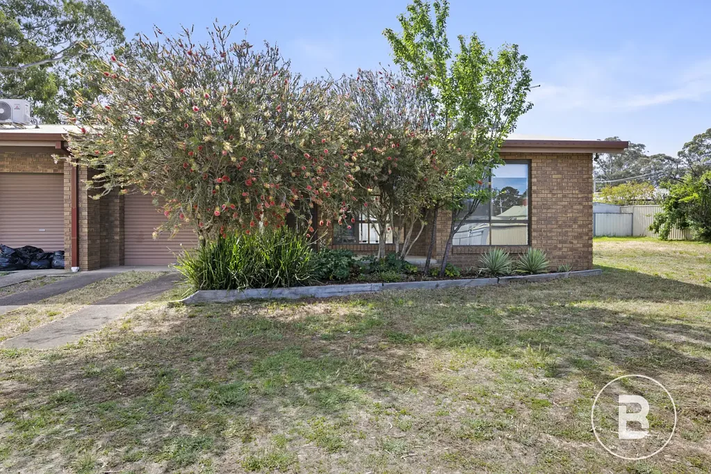 2/4 Harkness Street, Maryborough, VIC 3465