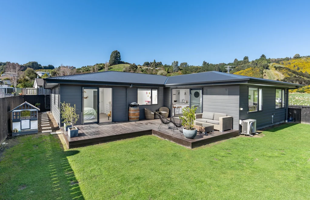 Mosgiel 3房  The Country Feel, But Close To Town!!!