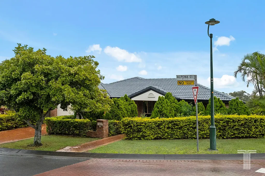 Carindale 5Zimmer Spacious Single-Level Living in a Premier Carindale Location