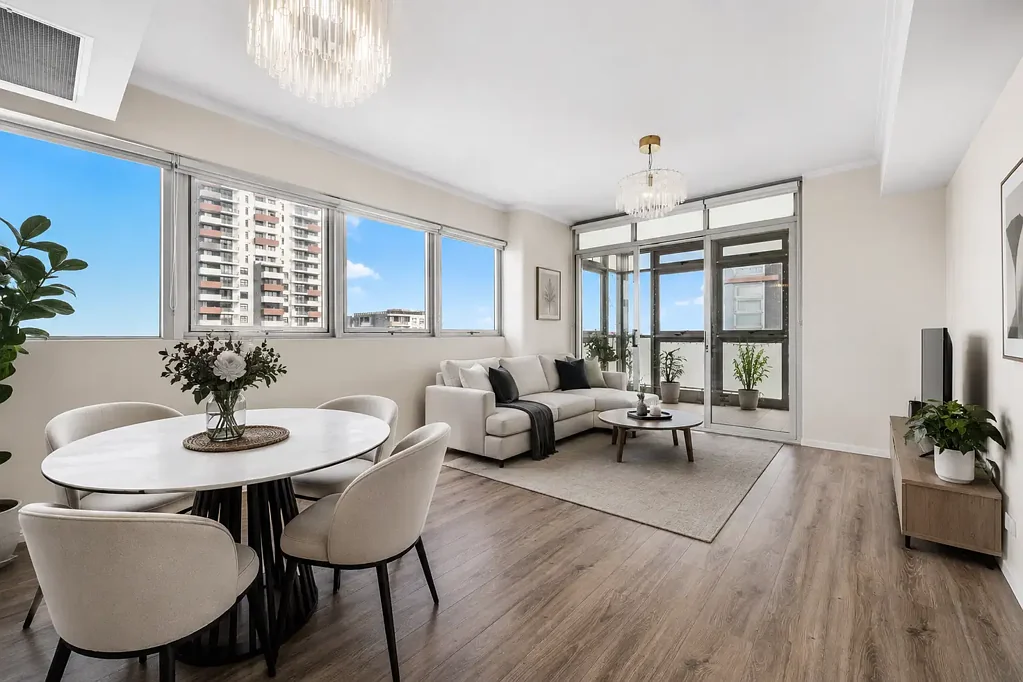 Stylish Apartment in the Heart of Burwood with Unbeatable Convenience