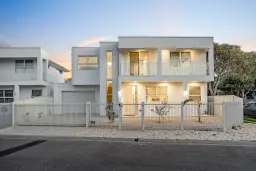 1 Dineen Place, West Beach