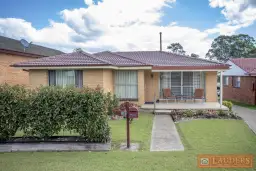 2 LITTLE ST, Wingham