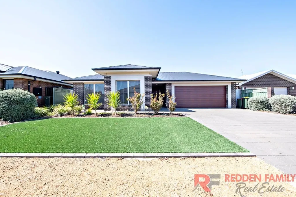 8 Waterfall Crescent, Dubbo, NSW 2830