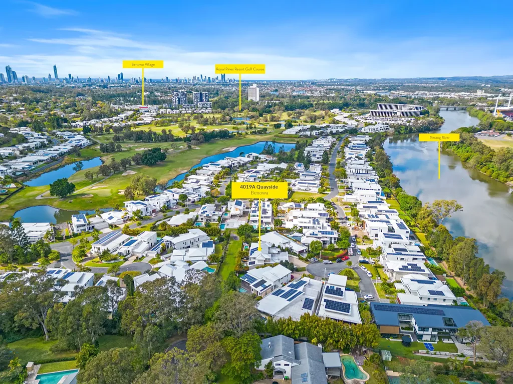 Benowa 4房  Elegant Family Residence - Gated 'Riverside' Estate - Royal Pines