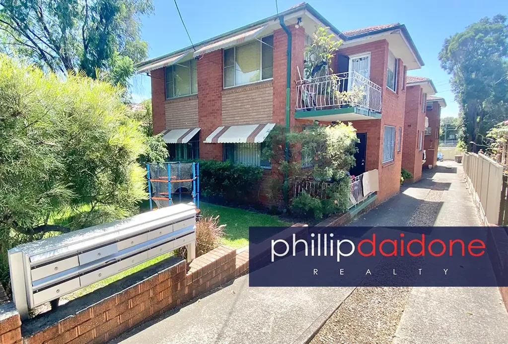 Tidy And Convenient 2 Bedroom Unit.