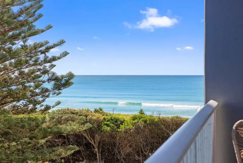 Beachside Living with Modern Comfort