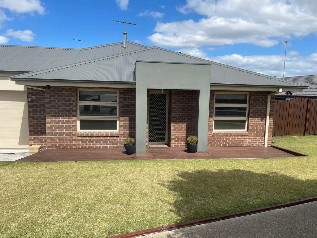 Modern Home for Lease in Prime Location