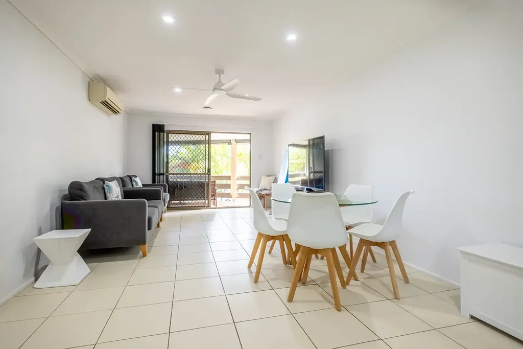 4/2 Cypress Avenue, Rainbow Beach, QLD 4581