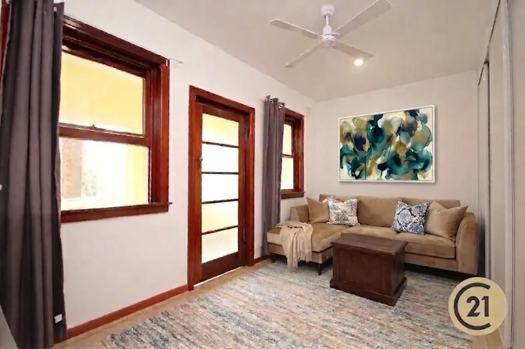 FURNISHED ART DECO APARTMENT